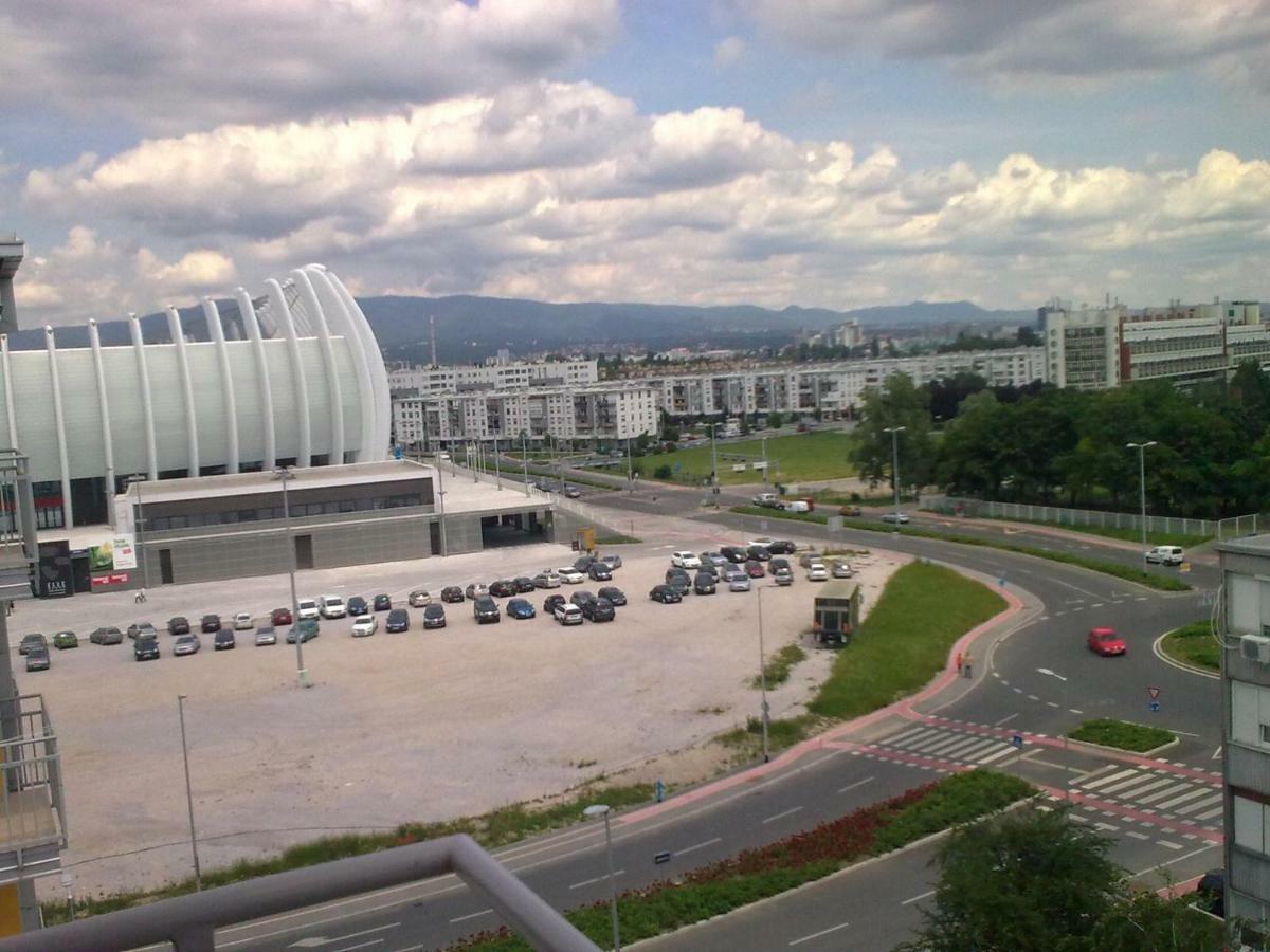 Arena Jaruscica Apartment Zagreb Bagian luar foto